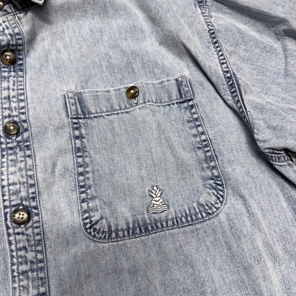 Chubbies The Denim Drift Dock Mens SS Button Down Shirt Small Light Wash Cotton - Picture 10 of 12